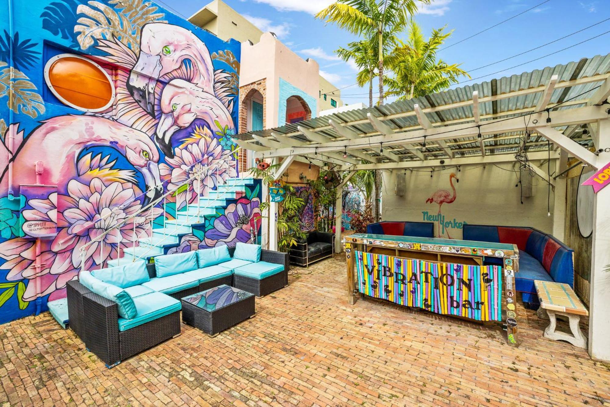 The New Yorker Hotel Miami Exterior foto
